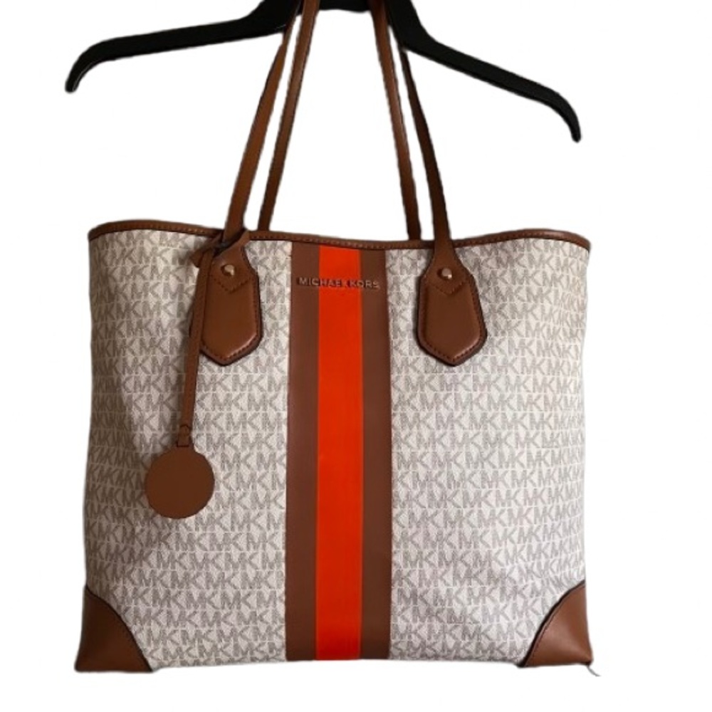 Gorgeous Michael Kors Extra large Eva tote